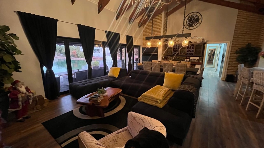 3 Bedroom Property for Sale in Marina Martinique Eastern Cape